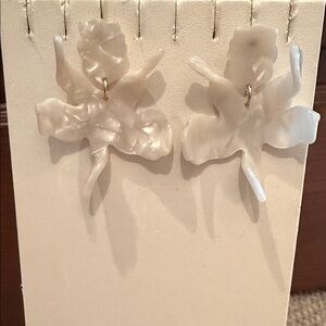 Lele Sadoughi Pearl White Floral Earrings